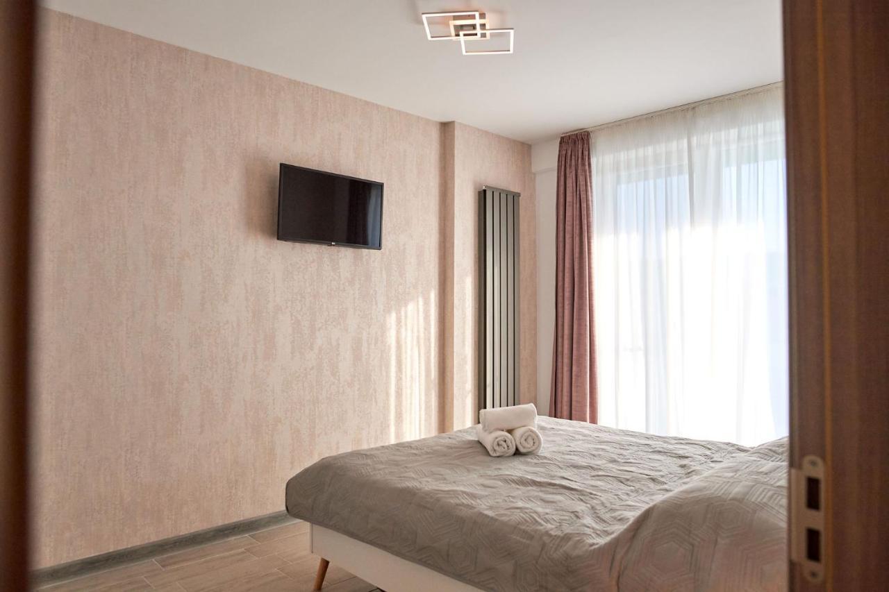 Blu Sea View Apartment - Spa Pools Beach Resort Mamaia Exterior foto